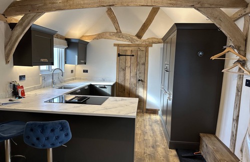 Dorking House | Beautiful Rural Barn - stunning interior