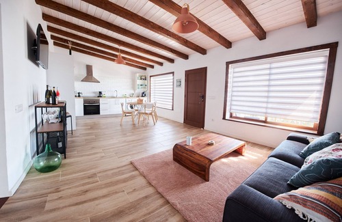 Arafo Cottage | Beautiful Rural House in Ecological Vineyard with Jacuzzi.