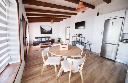 Arafo Cottage | Beautiful Rural House in Ecological Vineyard with Jacuzzi.