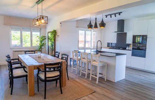 Ceceda Ski Chalet | Beautiful Rural House in Nava