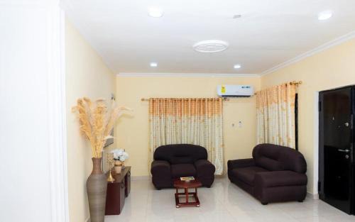 Aiyimensa Apartment | Beautiful, serene and relaxing, 3bd rm, 3 Guest