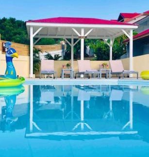 Cul de Sac Apartment | Beautiful suite S2, pool, sea view, Pinel Island