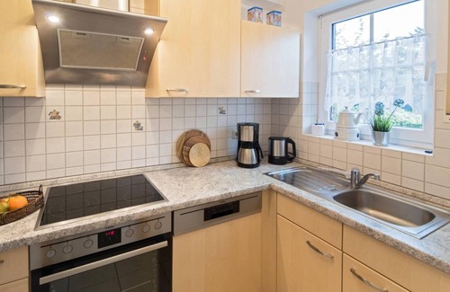 Westeraccumersiel House | Beautiful terraced house Meerzeit in a central location