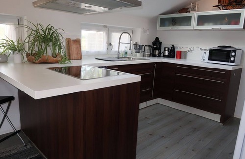 Schwanau House | Beautiful villa for 4 guests with hot tub, WIFI, TV and terrace