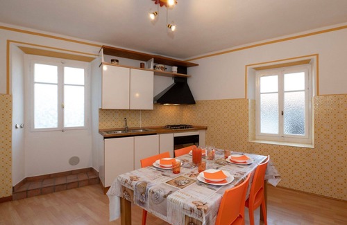 Comero House | Beautiful villa for 4 people with WIFI, TV, balcony and pets allowed