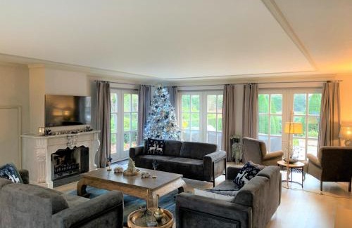 Drunen Villa | Beautiful Villa in Drunen with Private Heated Pool