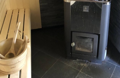 Blido House | Beautiful villa Roslagen with guest cottage and wood-burning sauna on the plot