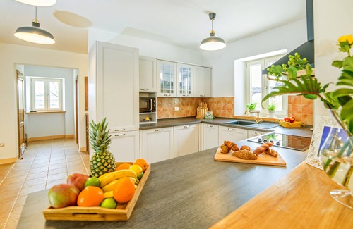 Momjan House | Beautiful villa with swimming pool, sea view, barbecue, wifi, free wifi