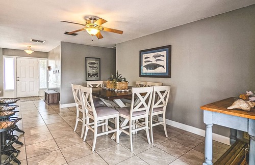 Apollo Beach House | !BEAUTIFUL WATERFRONT HOUSE WITH POOL AND SPA!!