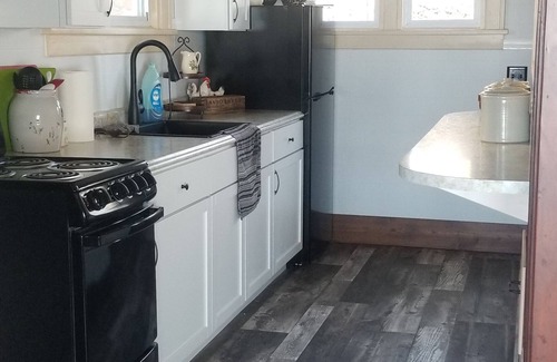 Melrose Cabin | Beautiful Year Round Historic Cabin on Big Birch Lake