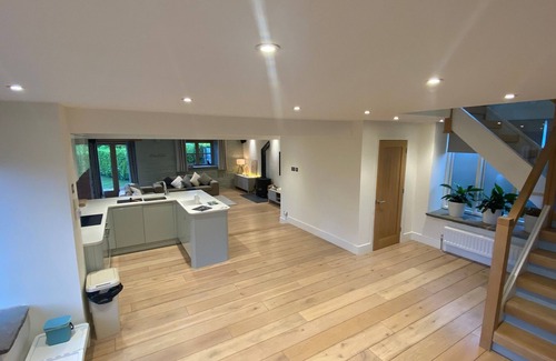 Llanfihangel Tal-y-llyn House | Beautifully appointed property at the foot of the Black Mountains.