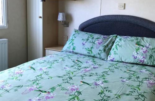 Monreith House | Beautifully Presented 2 Bedroom Static Caravan