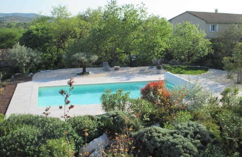 Vogue House | Bed and Breakfast Camélia, Le Mas de Molines