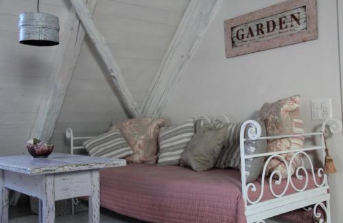 Rueggisberg Hotel | Bed and Breakfast Gantrisch Cottage Ferienzimmer