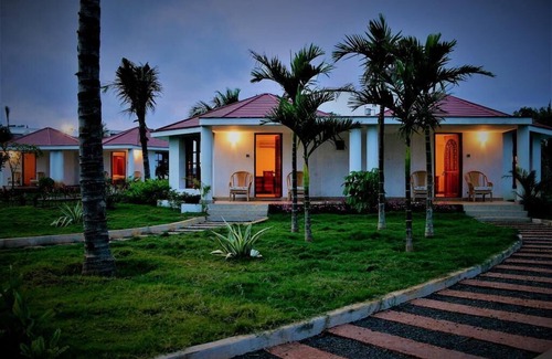 Mahabalipuram Beach House | Bed and Breakfast Cottage stay,Mahabalipuram