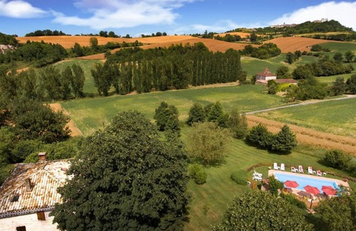 Castelnau-de-Montmiral House | Bed and Breakfast Lodge Tent at the foot of the Albigensian bastides
