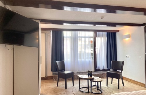 Almere Haven Hotel | Bed and Ontbijt Haddock