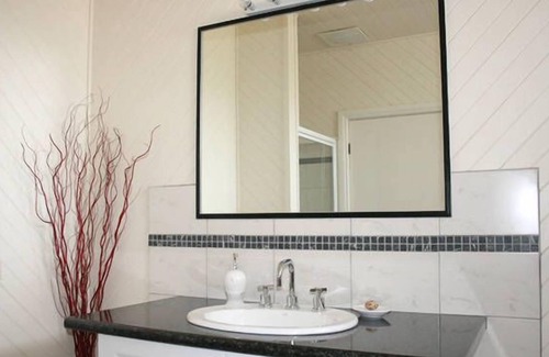 Swan Hill Bed & Breakfast | Bed of Roses-A Perfect Place for Families&Couples