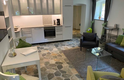 Heiligengrabe Apartment | Beethoven Apartment - Schloss Grabow, Resting Place & a Luxury Piano Collection Re