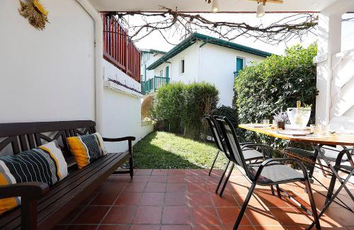 Hendaye Apartment | BEGONIA 21 Bel appartement dans résidence avec piscine