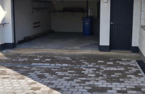 Eggenfelden House | Bel - Self Check-Inn