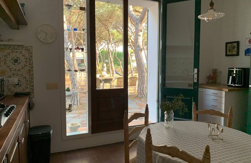 Cadaques House | Bella Casa en la Bahía de Cadaqués