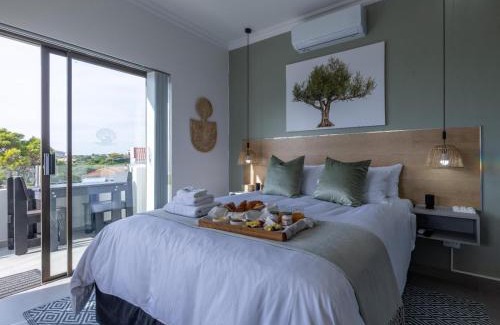 Saint Francis Bay House | Bella Madre Guesthouse