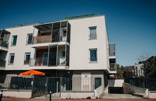 Aix-les-Bains Apartment | Bella Vita Zen and its lakeside garage