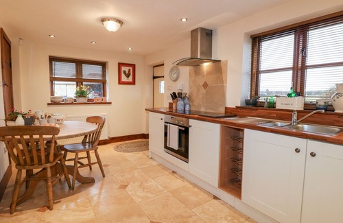 Rugeley Cottage | BELLAMOUR END COTTAGE, family friendly, with open fire in Rugeley