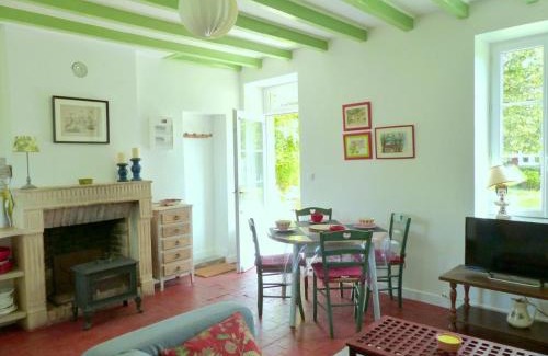 Lurcy-Levis House | Belle longère bourbonnaise rénovée avec jardin et animaux acceptés - FR-1-489-376