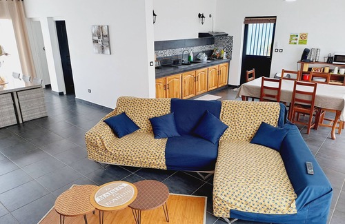 Saint-Andre Villa | Belle Villa à St-andré, Bien Située, Proche du Centre Ville et des Voies Rapide