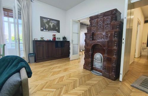 Old City Apartment | Belle Vue Ultracentral Apartments