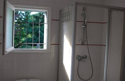 Pontacq Bed & Breakfast | Bellevue residence. Bed and breakfast between Pau, Lourdes and Tarbes