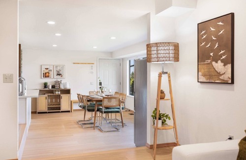 Bellevue House | Bellevue Somerset 2BR w/Sunroom & Sweeping Views