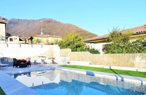 Miane Apartment | Belvilla by OYO Ginetta 8