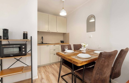 Kamienna Gora Apartment | Bema 29C | Gdynia | Bright Studio | Near Centre