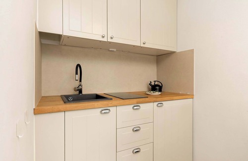 Kamienna Gora Apartment | Bema 29C | Gdynia | Bright Studio | Near Centre