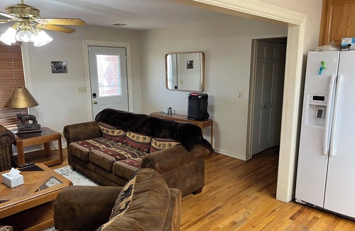 Osage County House | Ben Ranch House overlooking river - Full 3 Bedroom house. Minutes from Fairfax.