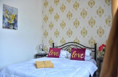 Sungai Baru Tengah House | BenBahrains Homestay - PB - ISLAMIC COMPLIANCE ONLY