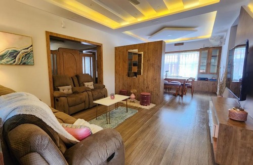 Gonikoppal Apartment | Bendheka, The Lux 3BR Apartment