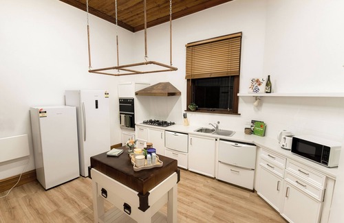 Bendigo House | Bendigo Signature Accommodation on Barnard