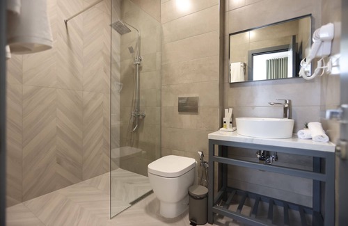 Erebuni Hotel | Benefice Hotel Yerevan