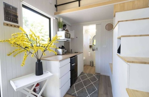 Ettrick House | Benger Garden 1 by Tiny Away