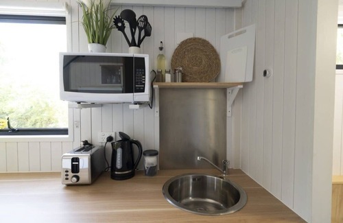 Ettrick House | Benger Garden 1 by Tiny Away