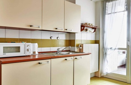 Stazione Apartment | Bergamo Charming House, cozy and spacious apartment in the city center