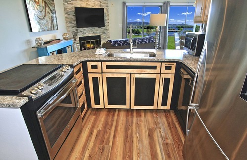 North Shore Condo | Bernard's Landing Bliss! - Breathtaking Views & Modern Updates