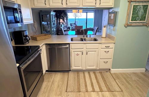 Destin Condo | Best 11th Floor View of Destin's Beach in the Heart of Destin