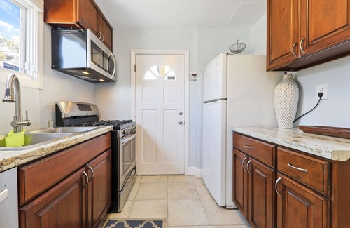 Laguna Beach House | Best location! 1 blocks from the Beach, walkway to just about anywhere, secluded