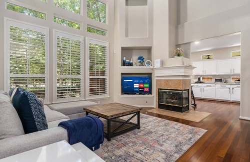 The Woodlands House | Best location in Woodlands! Family friendly home. 1 mile from everything