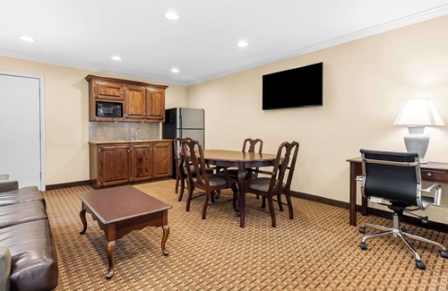 Franklin Hotel | Best Western Forest Inn